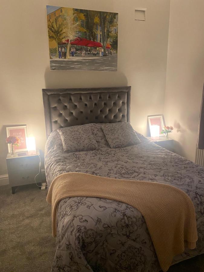 1 Bedroom Spacious Apartment 리탬 세인트 앤스 외부 사진
