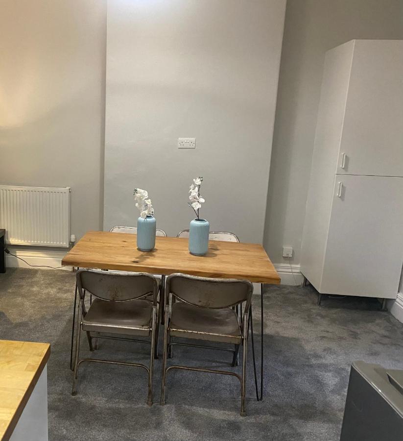 1 Bedroom Spacious Apartment 리탬 세인트 앤스 외부 사진
