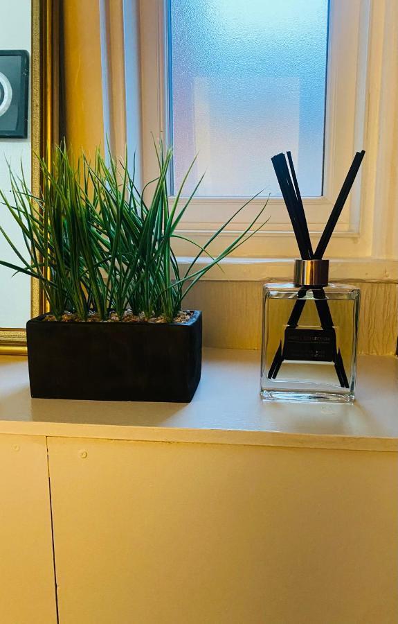 1 Bedroom Spacious Apartment 리탬 세인트 앤스 외부 사진